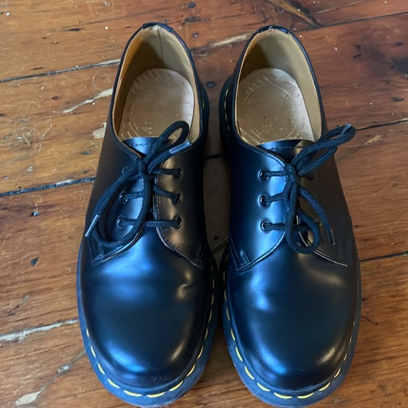 Dr. Martens - Picture 2 of 5